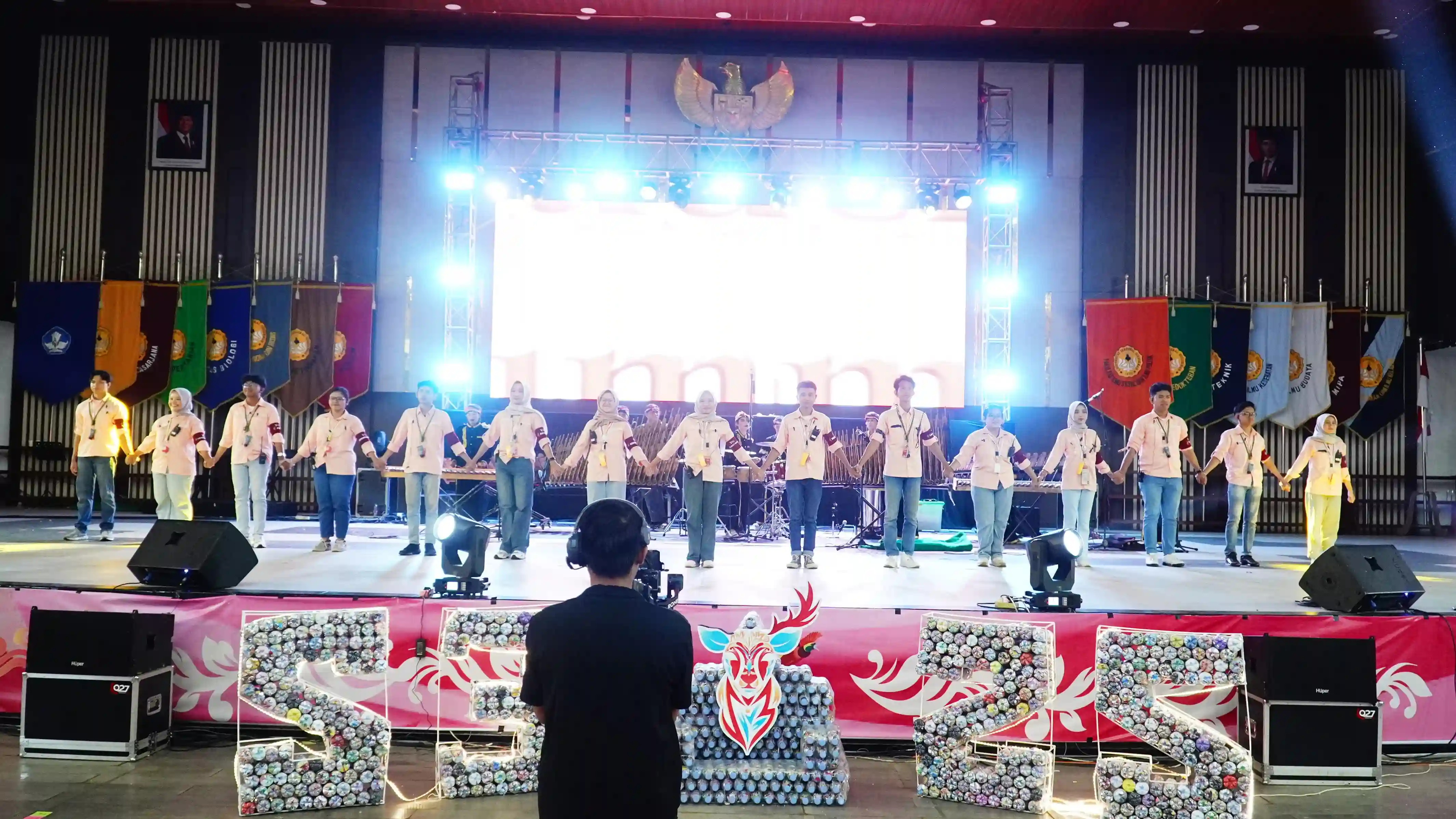 Parade Panitia Foto